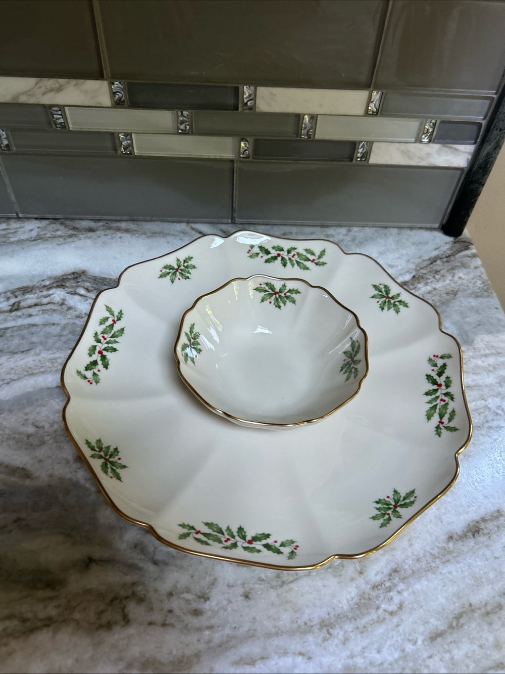 Lenox China HOLIDAY Chip & Dip Bowl Shrimp Veggies Gourmet Appetizer Xmas Server